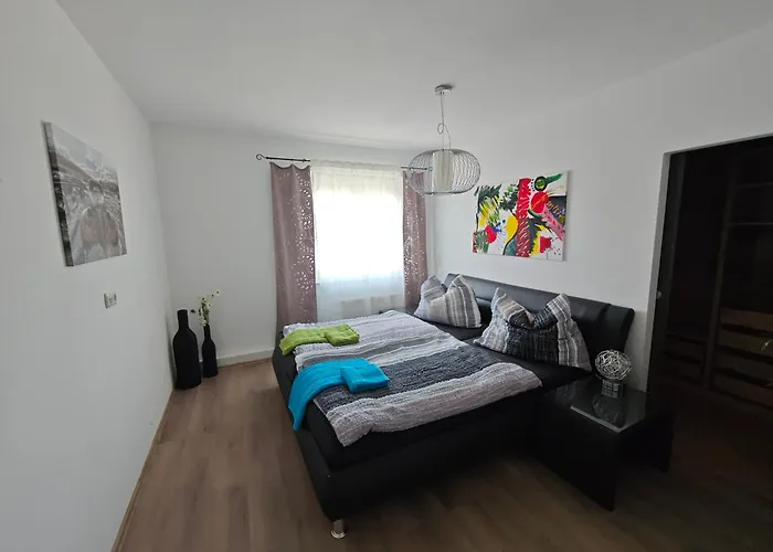 Grosszuegige Wohnung Mit Terrasse